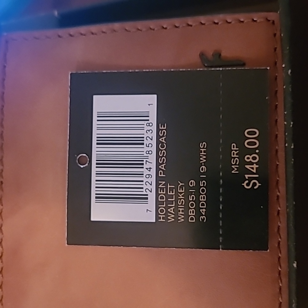 FRYE LEATHER WALLET with removable passcase for easy access to cards - Picture 4 of 4